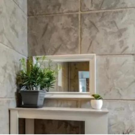 Be My Guest In Daire